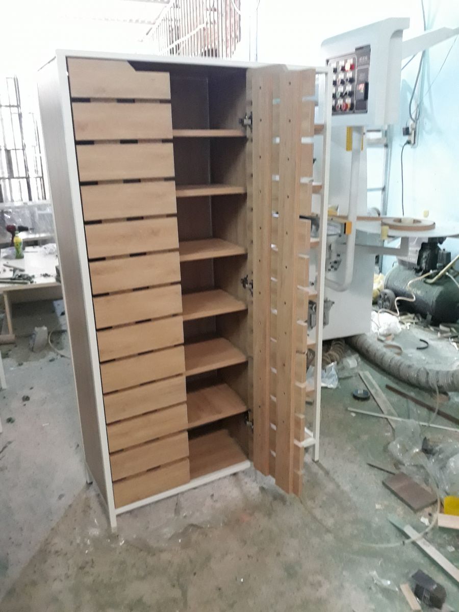 Tủ giày khung chân sắt mặt gỗ GHK-288 siêu kul